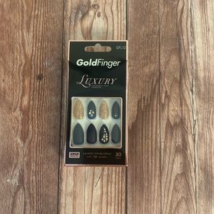 5 for $20 KISS Nails